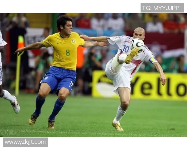 探讨全球知名足球品牌及其在足球运动中的影响力与发展历程 探讨全球知名足球品牌及其在足球运动中的影响力与发展历程